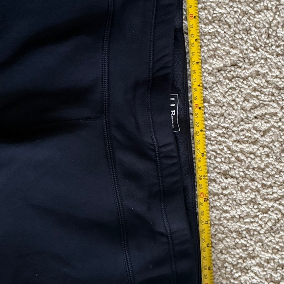 LL Bean Women's Primaloft leggings, size Large, medium tall - Picture 13 of 14